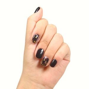 Dark night shooting nail art